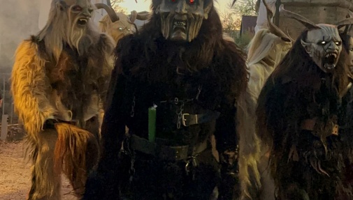 ČERTOVSKÝ STŘEDOVĚKÝ PROGRAM S KRAMPUSÁKAMA V KRČMĚ DĚTENICE